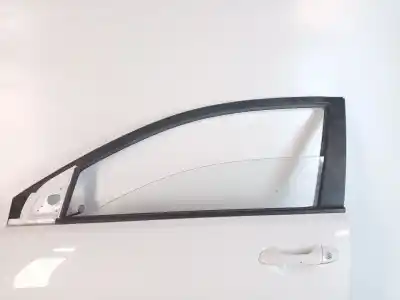 Автозапчасти б/у левая передняя дверь за kia stonic (yb) 1.2 cvvt ссылки oem iam 76003h8400  