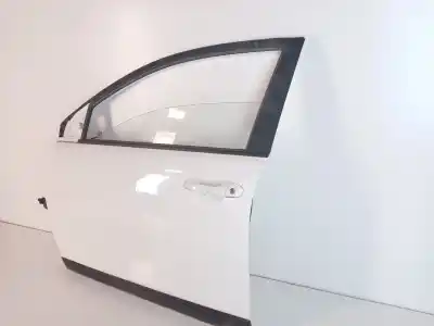 Автозапчасти б/у левая передняя дверь за kia stonic (yb) 1.2 cvvt ссылки oem iam 76003h8400  