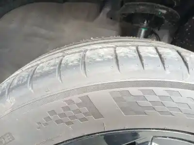 Peça sobressalente para automóvel em segunda mão pneu por omoda 5  referências oem iam 215-55-18 99h kumho 2024 