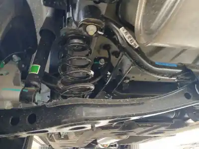 Peça sobressalente para automóvel em segunda mão charrió / suporte de eixo de trás por omoda 5  referências oem iam 902001002aa 204003844aa 