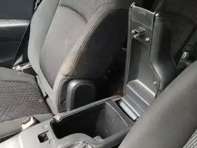 Second-hand car spare part center armrest for fiat freemont (345_) 2.0 jtd oem iam references 00k1vg34gt5aa