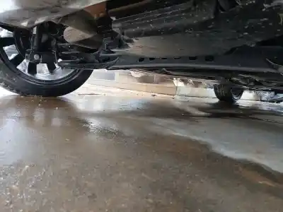 Pezzo di ricambio per auto di seconda mano asse posteriore per vw t-roc (a11, d11) 2.0 tdi scr riferimenti oem iam 5q0501049bj  