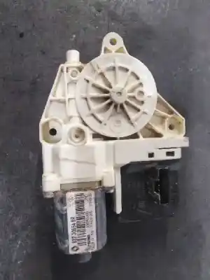 Peça sobressalente para automóvel em segunda mão motor elevador vidro traseiro direito por renault fluence (l3_) 1.5 dci (l30d l30l l306 l33f l33l l33m l33v l33w) referências oem iam 827306548r