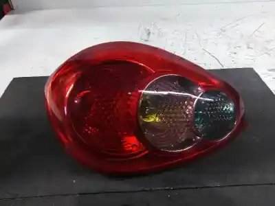 Автозапчасти б/у правый задний фонарь за toyota aygo (kgb/wnb) básico ссылки oem iam 815500h020