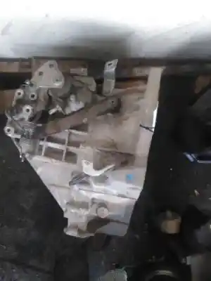 Peça sobressalente para automóvel em segunda mão caixa de velocidades por toyota aygo (kgb/wnb) city referências oem iam 