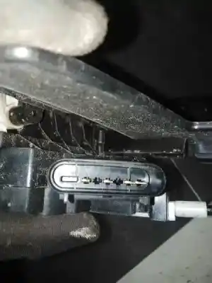 Second-hand car spare part front right door lock for ford fiesta (cb1) ambiente oem iam references 8a6aa21812be 5 p 4 pin