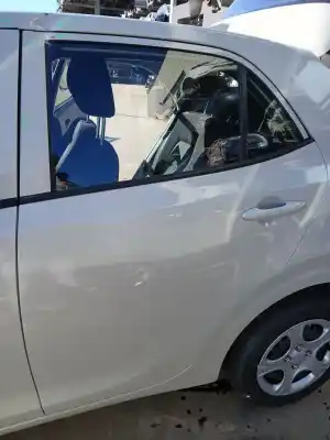 Автозапчастина б/у двері задні ліві для kia picanto iii (ja) 1.0 посилання на oem iam 77003g6000  