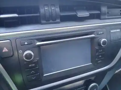 Second-hand car spare part audio system / radio cd for toyota auris ranchera familiar (_e18_) 1.8 hybrid (zwe186_) oem iam references 10r038055  8614002280