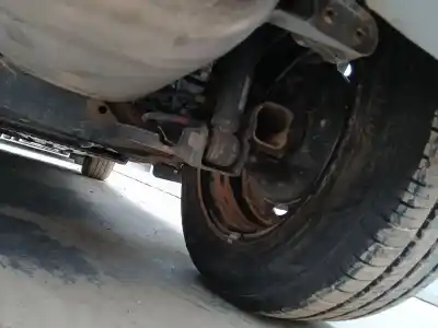 Автозапчастина б/у задня вісь для kia picanto iii (ja) 1.0 посилання на oem iam 55100g6500  