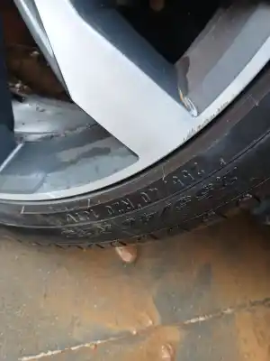 Автозапчастина б/у шина для volkswagen tiguan (ad1, ax1) 2.0 tdi 4motion посилання на oem iam 255-40-20 101v pirelli 2023 