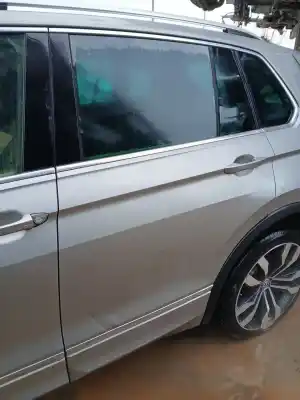Peça sobressalente para automóvel em segunda mão porta do automóvel traseira esquerda por volkswagen tiguan (ad1, ax1) 2.0 tdi 4motion referências oem iam 5na833055l