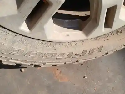 Автозапчастина б/у шина для nissan np300 navara pick-up (d23, d23t) 2.3 dci (d231) посилання на oem iam 7jx17 et45  ac4cht6