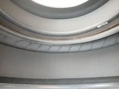 Автозапчастина б/у шина для tesla model 3 (5yj3) ev посилання на oem iam 235-45-18 98y michelin 2023 