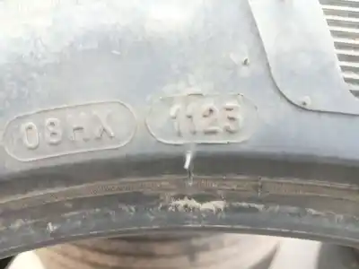 Автозапчастина б/у шина для tesla model 3 (5yj3) ev посилання на oem iam 235-45-18 98y michelin 2023 