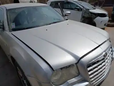 Автозапчастина б/у капок для chrysler 300c (lx, le) 3.0 crd посилання на oem iam 5112136af  