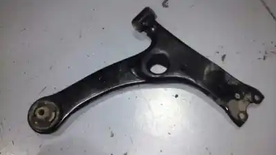 Second-hand car spare part front right lower suspension arm for toyota corolla verso (r1) 2.2 d-4d sport oem iam references 