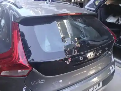 Second-hand car spare part tailgate for volvo v40 fastback (525) d2 oem iam references 32227622  