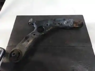 Second-hand car spare part front right lower suspension arm for kia carens ( ) concept oem iam references 