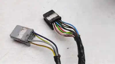 Pezzo di ricambio per auto di seconda mano retrovisore destro per renault megane iv fastback (b9a/m/n_) 1.6 tce 205 (b9mv) riferimenti oem iam   