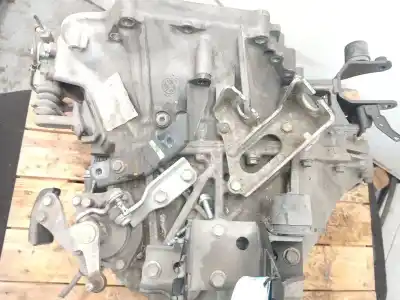 Автозапчастина б/у коробка передач для toyota auris (_e15_) 2.0 d-4d (ade150_) посилання на oem iam a1403069  