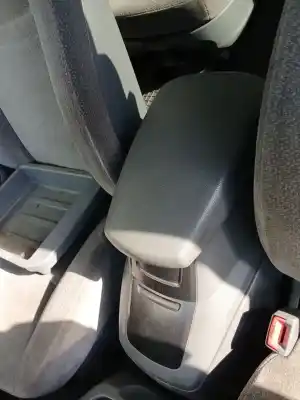 Автозапчасти б/у центральный подлокотник за ssangyong rodius i 2.7 xdi ссылки oem iam 