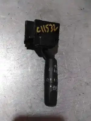 Second-hand car spare part windshiel wiper switch for mazda 3 sedán (bk) 1.6 (bk12) oem iam references 17d682