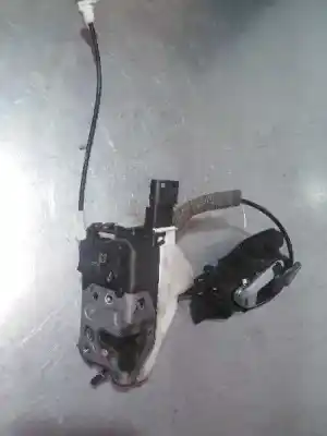 Second-hand car spare part front right door lock for peugeot 308 access oem iam references 732074 6 pin 5 p