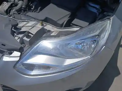 Second-hand car spare part left headlight for ford focus iii turnier 1.6 tdci oem iam references 2020101109