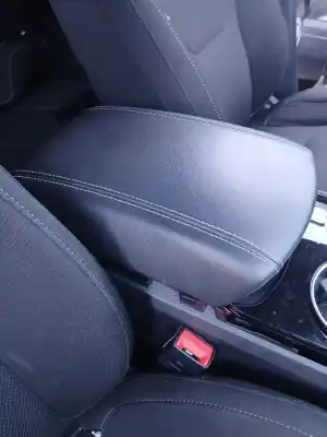 İkinci el araba yedek parçası  için FORD S-MAX (CJ, WA6)  OEM IAM referansları   