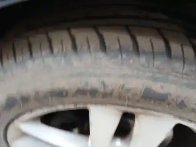 Second-hand car spare part TIRE for PEUGEOT 508 I (8D_) 2.0 HDI OEM IAM references 215-55-17 98W  