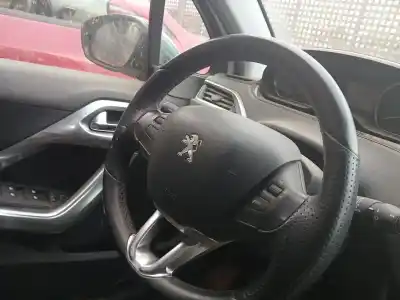 Second-hand car spare part STEERING WHEEL for PEUGEOT 2008 I (CU_) 1.2 THP 130 / PURETECH 130 OEM IAM references   