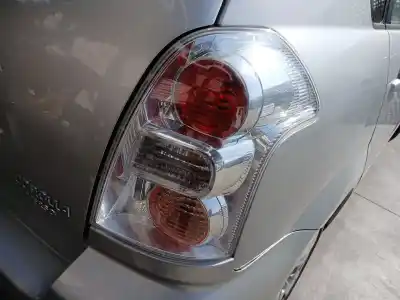 Gebrauchtes Autoersatzteil Heckleuchte rechts zum TOYOTA COROLLA VERSO (ZER_, ZZE12_, R1_) 1.8 (ZNR11_) OEM-IAM-Referenzen   