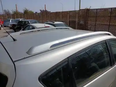 Pièce détachée automobile d'occasion BARRES DE TOIT pour TOYOTA COROLLA VERSO (ZER_, ZZE12_, R1_) 1.8 (ZNR11_) Références OEM IAM   