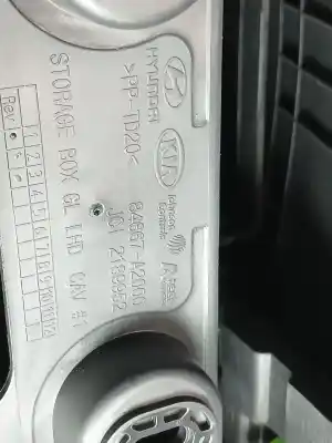 Pezzo di ricambio per auto di seconda mano bracciolo centrale per kia cee'd (jd) 1.4 crdi 90 riferimenti oem iam 84651a2000 96120a2000 84667a2000