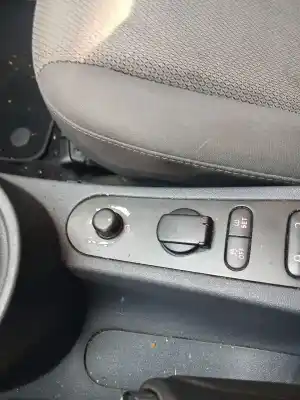 İkinci el araba yedek parçası SOL AYNA için SEAT LEON (1P1) 1.6 TDI OEM IAM referansları   