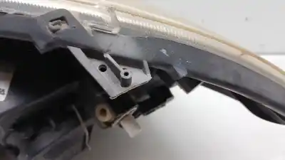 Second-hand car spare part right headlight for toyota corolla (_e12_) 1.4 d (nde120_) oem iam references 8111002381  89900169