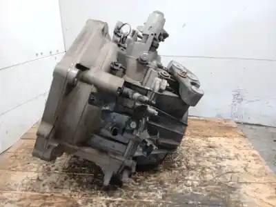 Pezzo di ricambio per auto di seconda mano riduttore per opel astra h twintop (a04) 1.9 cdti (l67) riferimenti oem iam m32019  