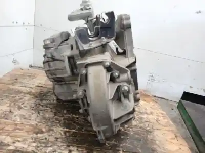 Pezzo di ricambio per auto di seconda mano riduttore per opel astra h twintop (a04) 1.9 cdti (l67) riferimenti oem iam m32019  