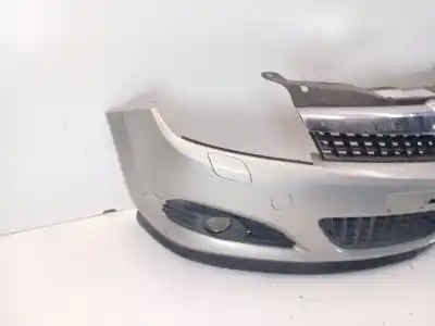 Second-hand car spare part front bumper for opel astra h twintop (a04) 1.9 cdti (l67) oem iam references 13110295  