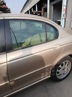 Second-hand car spare part rear left door for jaguar x-type i (x400) 2.0 d oem iam references c2s42632