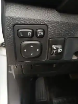 Second-hand car spare part left rearview mirror for toyota auris (_e18_) 1.8 hybrid (zwe186_) oem iam references e11026983  