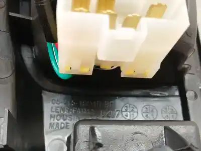 Second-hand car spare part right tailgate light for nissan pick-up (d22) td doble cabina navara oem iam references b65503s20a  16525734 Second-hand car spare part right tailgate light for nissan pick-up (d22) td doble cabina navara oem iam references b65503s20a  16525734