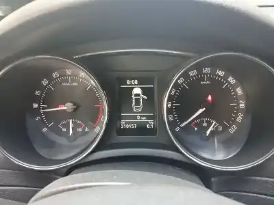 Recambio de automóvil de segunda mano de CUADRO INSTRUMENTOS para SKODA SUPERB II (3T4)  referencias OEM IAM   