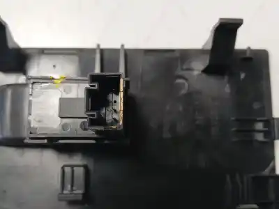 Second-hand car spare part right front power window switch for seat leon (1p1) 1.6 tdi oem iam references   