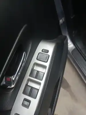 Second-hand car spare part left rearview mirror for mazda 5 (cr19) 2.0 (crew) oem iam references e4012284 e4022284 e4012285