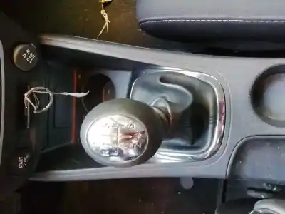 Автозапчасти б/у рычаг переключения передач за RENAULT MEGANE III BERLINA 5 P Expression ссылки OEM IAM 8201062921A   Автозапчасти б/у рычаг переключения передач за RENAULT MEGANE III BERLINA 5 P Expression ссылки OEM IAM 8201062921A