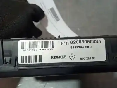 Pièce détachée automobile d'occasion boitier fusible bsm pour renault megane ii classic berlina confort dynamique références oem iam 8200306033a  