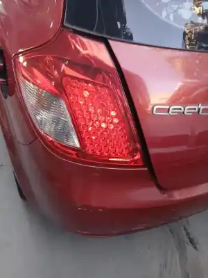 Second-hand car spare part left tailgate light for kia cee'd fastback (ed) 1.4 oem iam references   