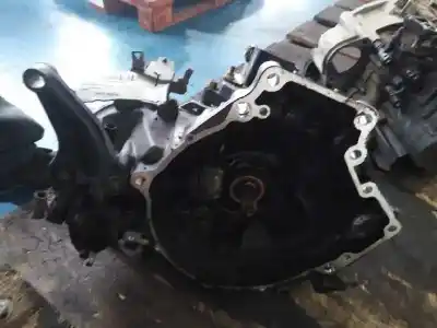 Автозапчастина б/у коробка передач для mazda premacy (cp) td active посилання на oem iam 3tf0908222  