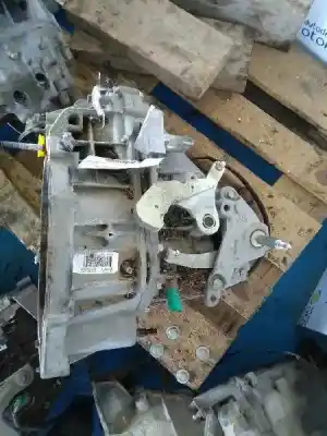 Second-hand car spare part gearbox for nissan juke (f15) acenta oem iam references 